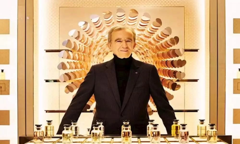 Όταν ο ''big brother'' της Εφορίας έψαξε τον πλουσιότερο άνθρωπο της Ευρώπης